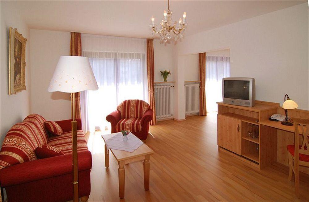 Hotel Am Kureck バート・ウィーゼ エクステリア 写真